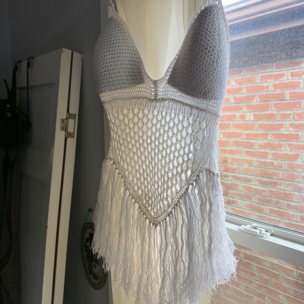 Boho White Crochet Fringe Open Back Halter Top Padded Open Knit Festival Boho M